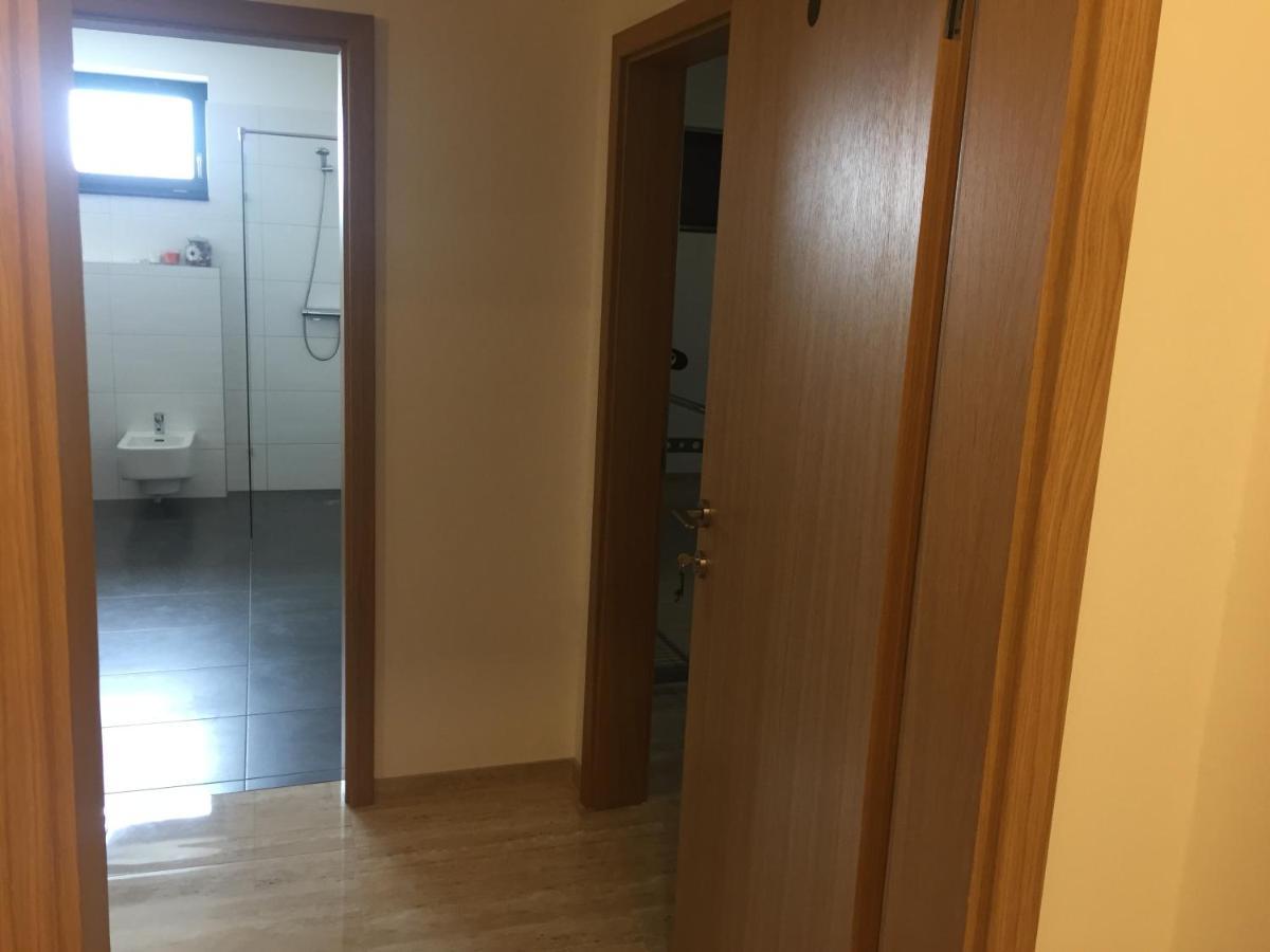 Penzion Za radnicí Valtice Exterior foto